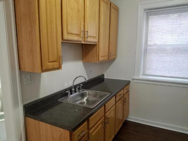 2 bedroom, Chicago IL 60620 105044086