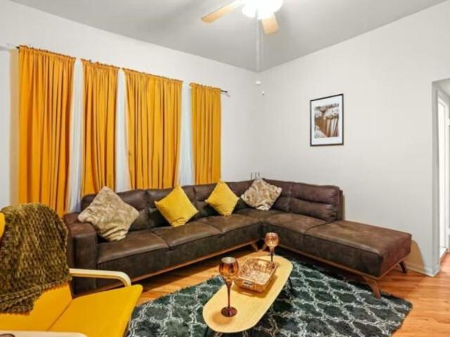 2 bedroom, Chicago IL 60622 105730386