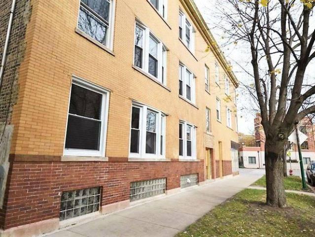2 bedroom, Chicago IL 60625 96294095