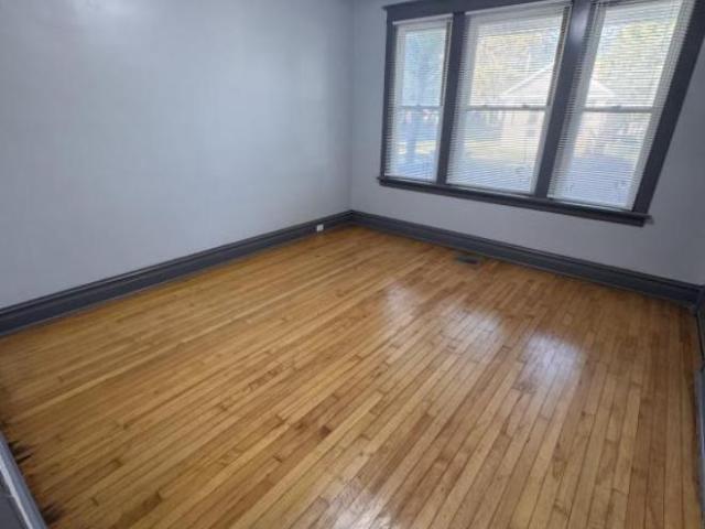 2 bedroom, Chicago IL 60628 106131807