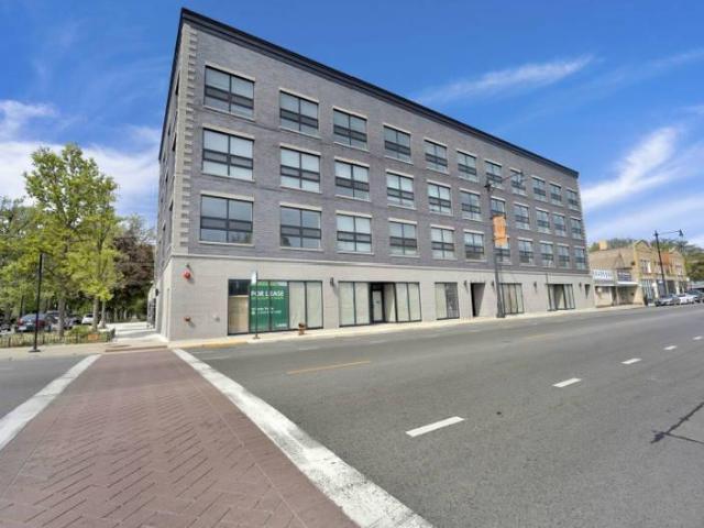 2 bedroom, Chicago IL 60630 105858784