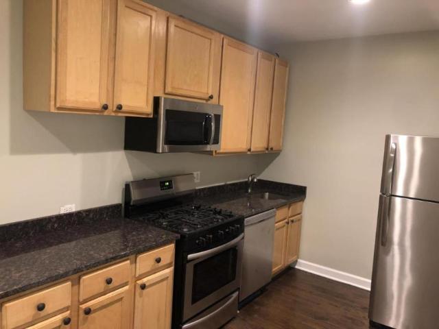 2 bedroom, Chicago IL 60639 105638916