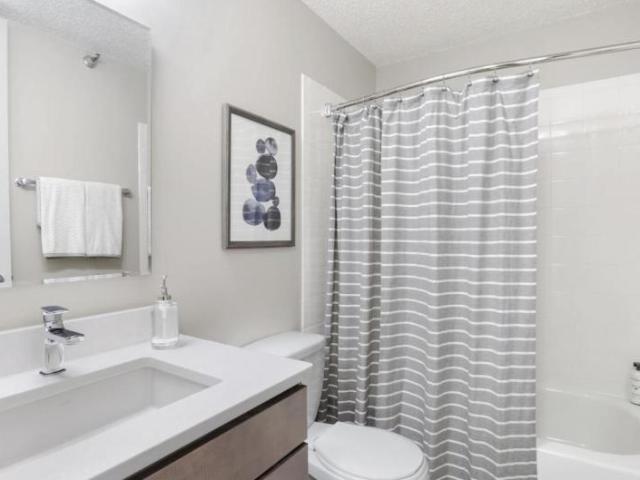 2 bedroom, Chicago IL 66014 105893720
