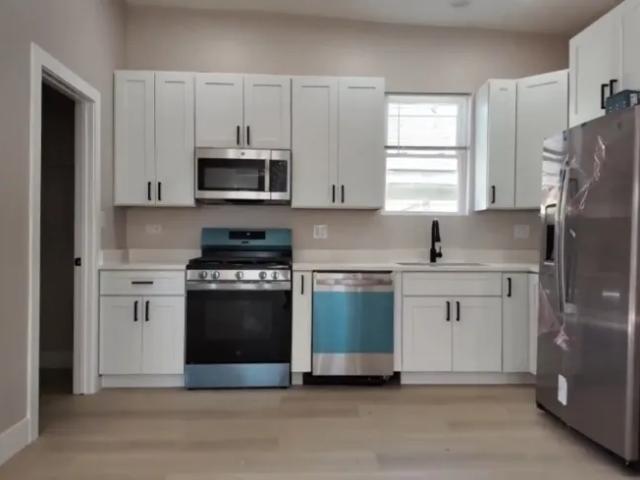 2 bedroom, Chicago IL LS105573521