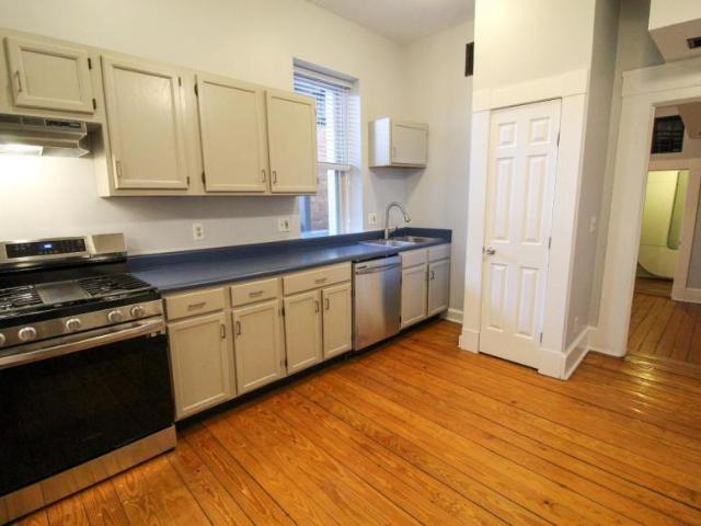 2 bedroom, Cincinnati OH 45202 106130917