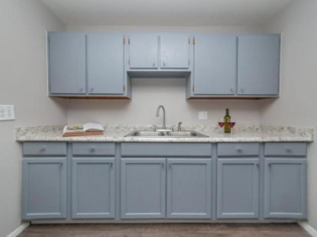 2 bedroom, Cincinnati OH 45239 LS105731751