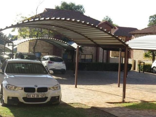 2 Bedroom cluster to rent in Fourways, Sandton