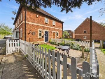 2 bedroom cluster house for sale