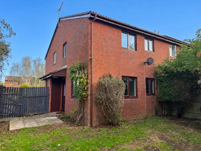 2 bedroom cluster house for sale