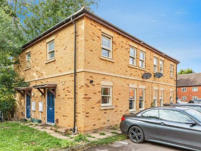 2 bedroom cluster house for sale