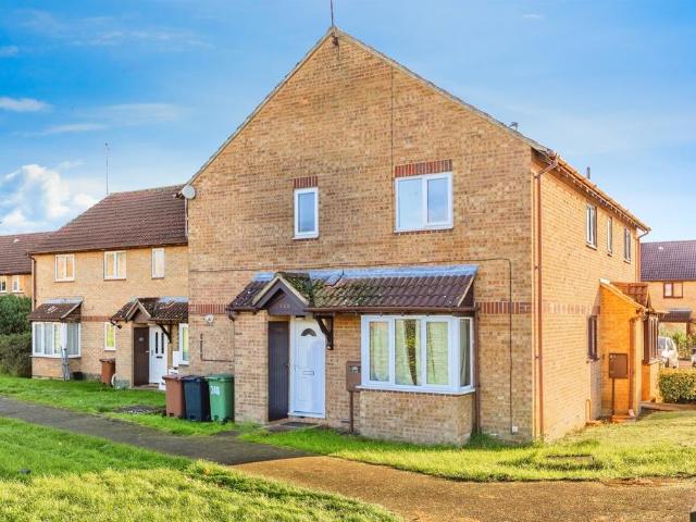 2 bedroom cluster house for sale