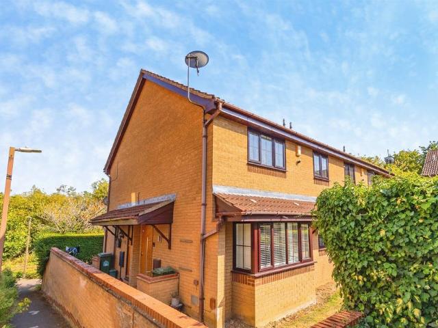 2 bedroom cluster house for sale
