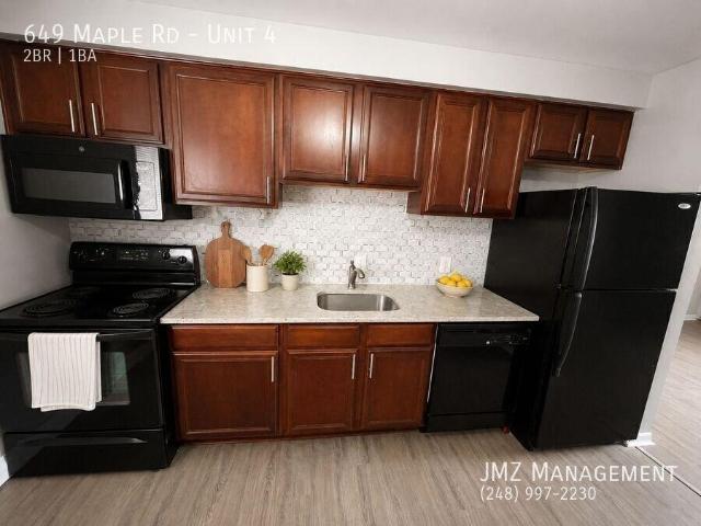 2 bedroom, Clawson MI 48017 105211824