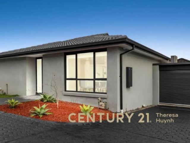 2 Bedroom House Clayton South, 102723353