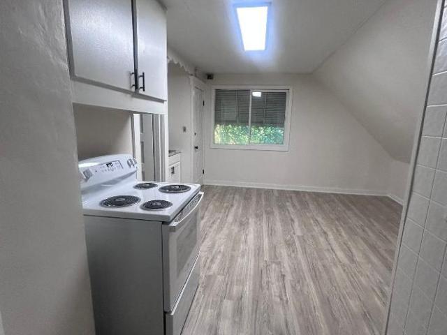 2 bedroom, Cleveland OH 44105 106164275