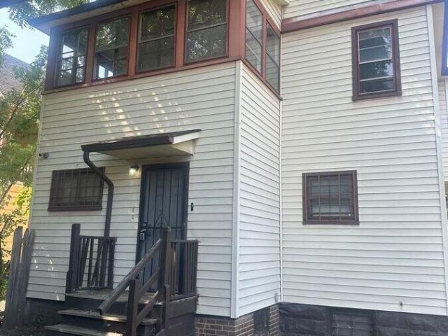 2 bedroom, Cleveland OH 44103 104611448