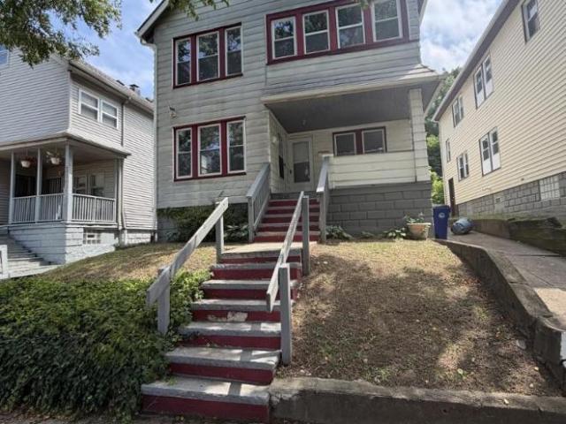 2 bedroom, Cleveland OH 44111 105698985