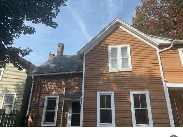 2 bedroom, Cleveland OH 44113 106219419