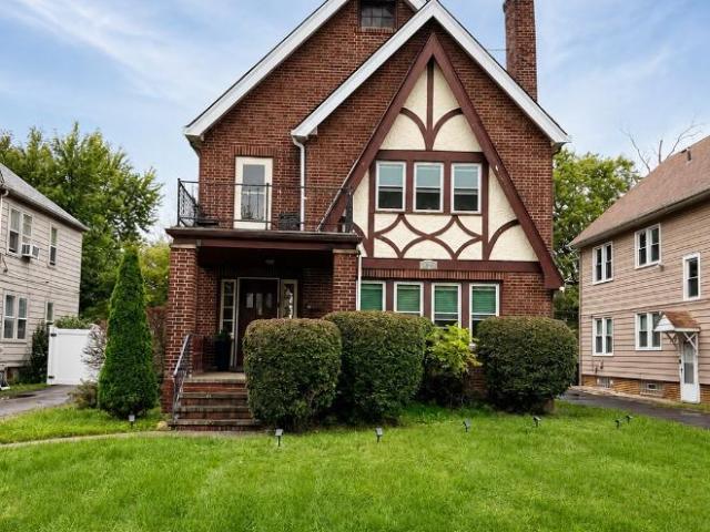 2 bedroom, Cleveland OH 44121 105307087