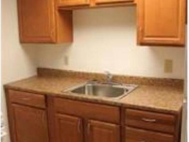 2 bedroom, Cleveland Heights OH 44118 105775145