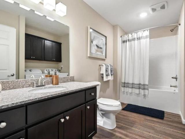 2 bedroom, Crystal Lake IL 60014 105844504