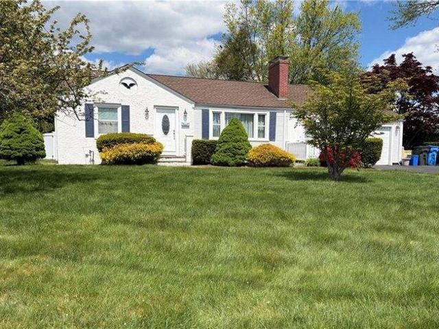 2 bedroom, Cranston RI 02920 104849339