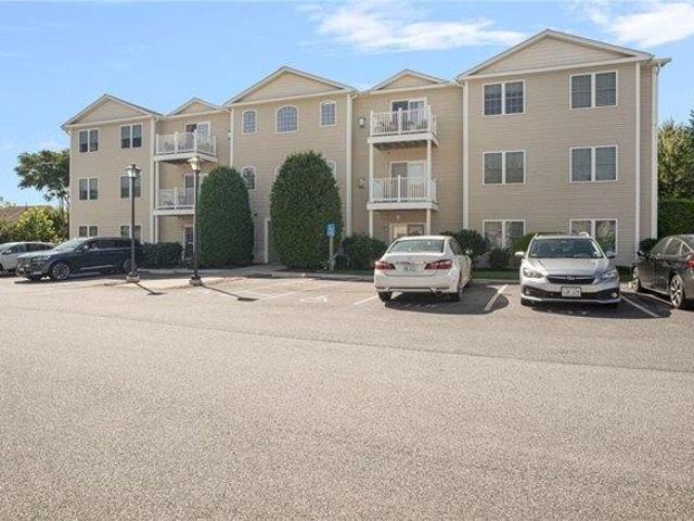 2 bedroom, Cranston RI 02921 105591922