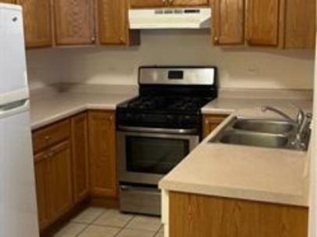 2 bedroom, Crest Hill IL 60403 105898329