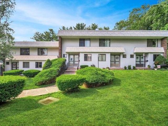 2 bedroom, Cromwell CT 06416 104761159