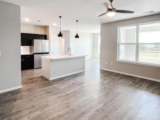 2 bedroom, Crowley TX 76036 102152455