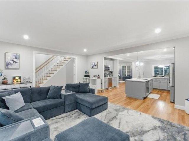 2 bedroom, Cumberland RI 02864 105425442