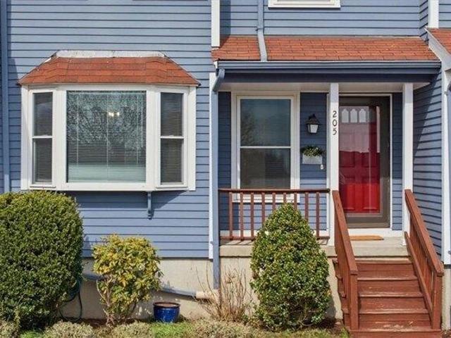 2 bedroom, Cumberland RI 02864 105721932
