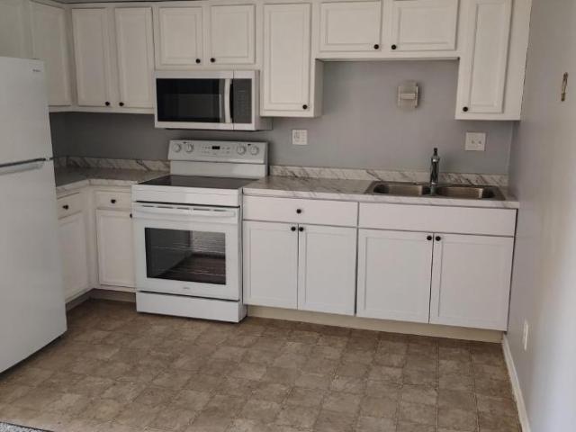 2 bedroom, Amelia OH 45102 105970426