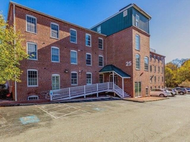 2 bedroom, Amesbury MA 01913 105404359