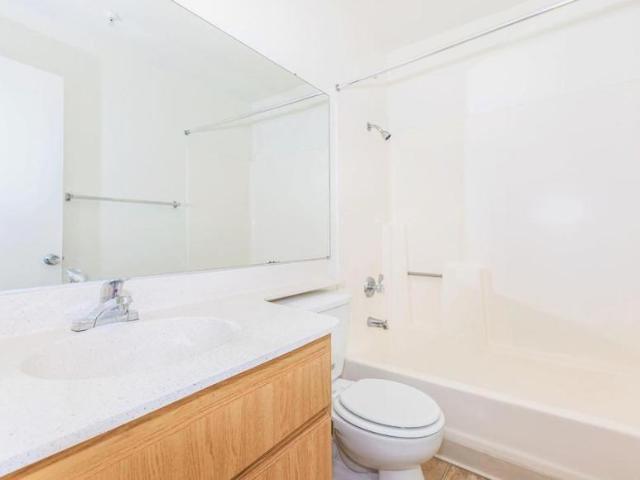 2 bedroom, Anaheim CA 92804 104996942