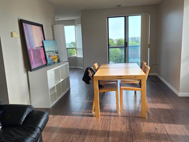 2 bedroom and 2 full bath Condo with great location. You wouldn't be disappointed!
