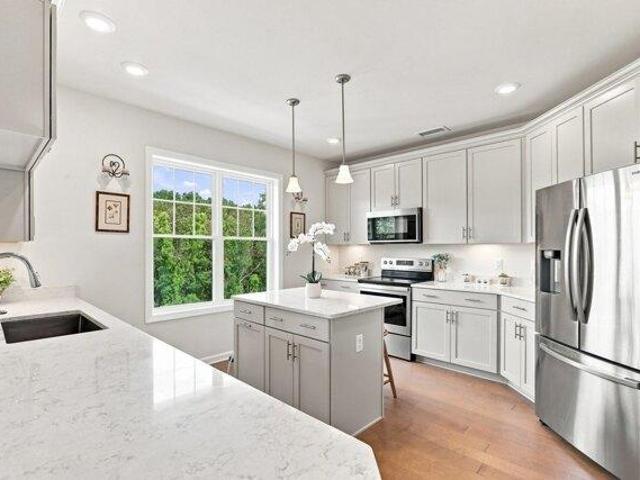 2 bedroom, Andover MA 01810 105473758