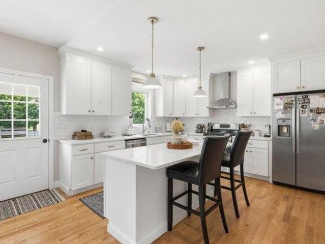 2 bedroom, Andover MA 01810 105478102