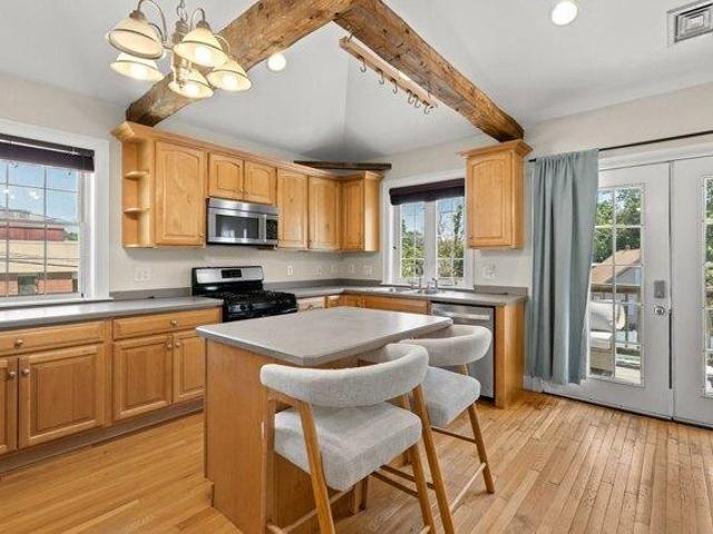 2 bedroom, Abington MA 02351 105694352