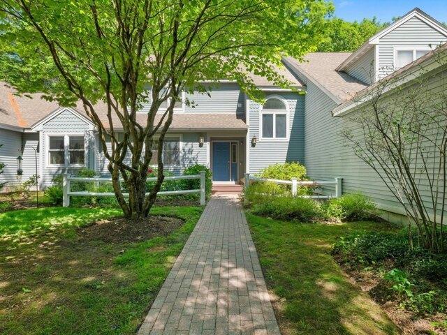 2 bedroom, Acton MA 01720 105536874