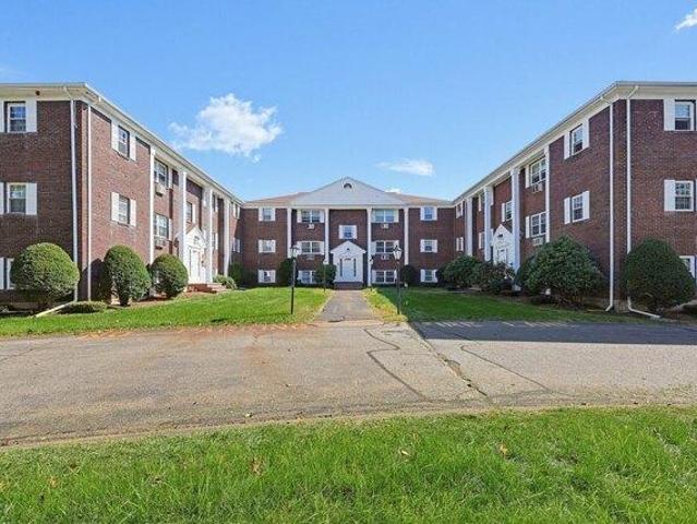 2 bedroom, Acton MA 01720 105552424