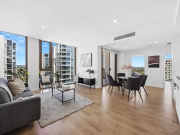 Adelaide, South Australia - Equipped kitchen