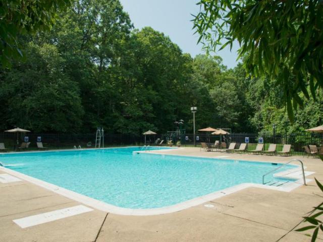 2 bedroom, Alexandria VA 22312 103465051