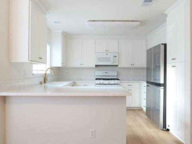 2 bedroom, Aliso Viejo CA 92656 106111945