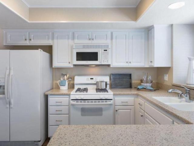 2 bedroom, Aliso Viejo CA 92656 LS102978893