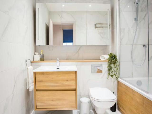 2 Bedroom Apartment Manchester Manchester 95351237