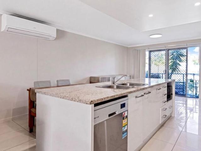 2 Bedroom Apartment Maroochydore, QLD 104327064