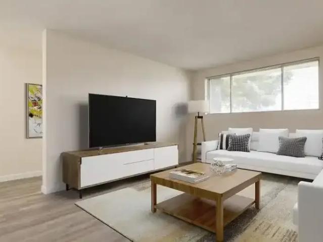 2 Bedroom Apartment Medicine Hat AB 103878645