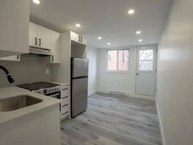 2 Bedroom Apartment Montreal QC 103695090