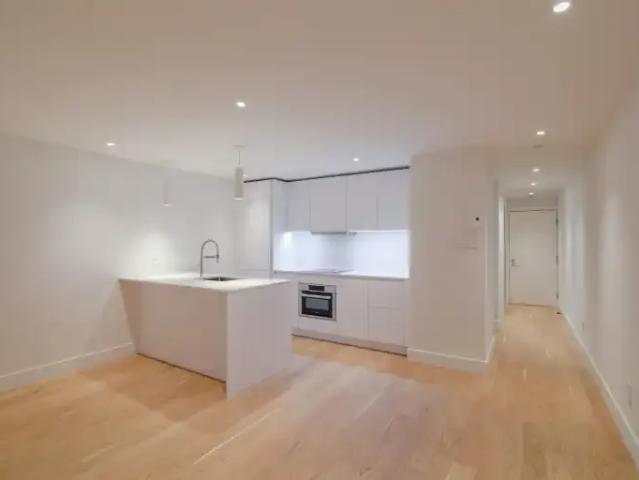 2 Bedroom Apartment Montreal QC 104887692